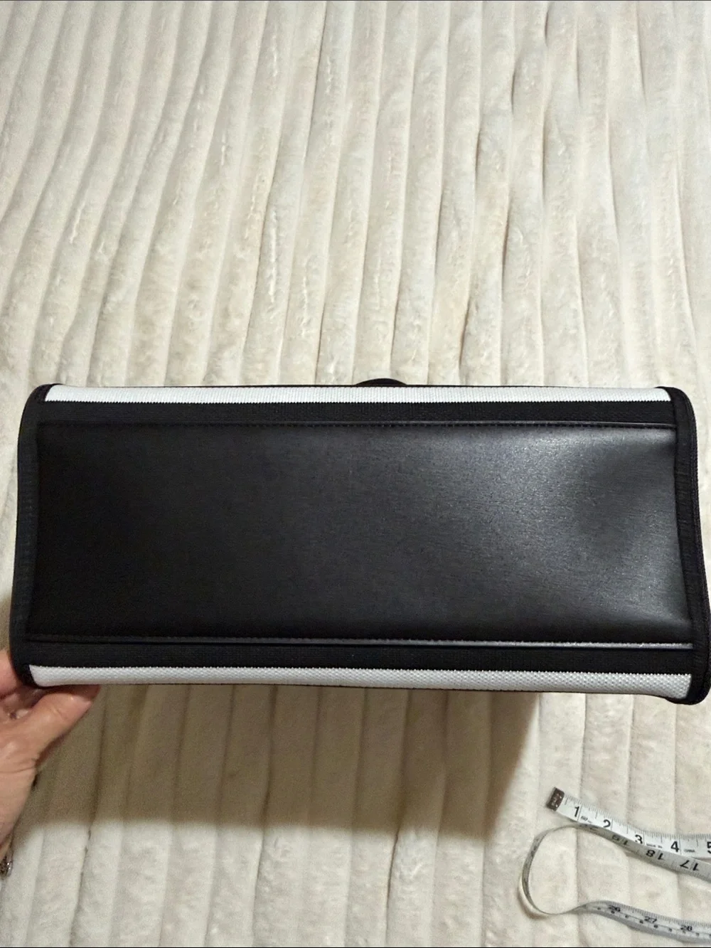 Karl Lagerfeld chic black